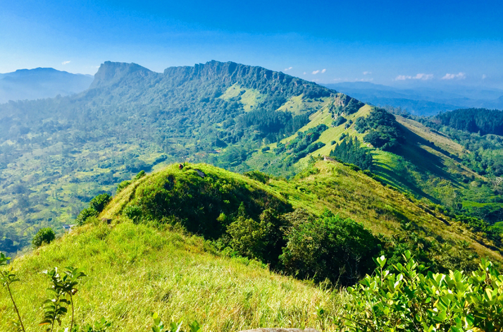 Hanthana Mountain Range travel trail sri lanka