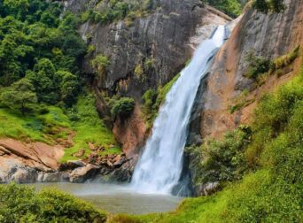 dunhinda falls