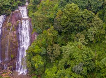 hunas falls kandy- visit kandy water falls